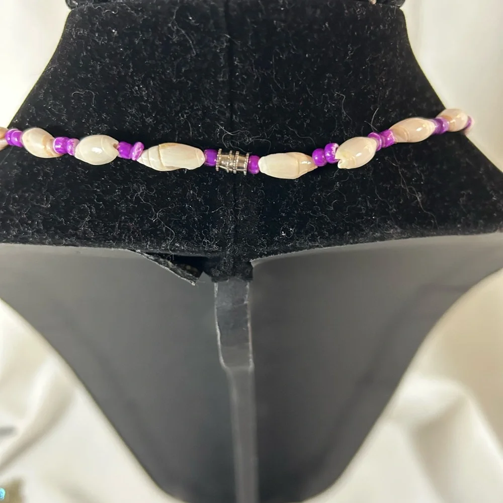 Handmade, seashell, flower, necklace, pink purple - Picture 3 of 3